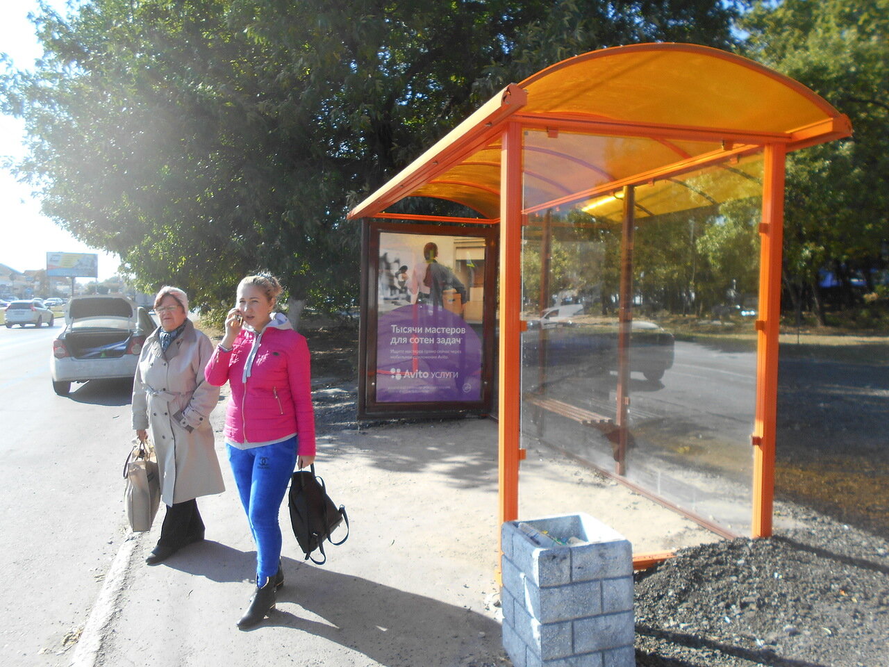 Фотография рекламного носителя, тип: Остановка 1.8x1.2, адрес: 40-летия Победы пр-т., ост. ПролетР "Роща", Ростов-на-Дону, Ростовская область, Россия. Сторона А №831494