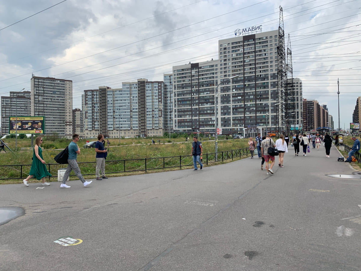 Фотография рекламного носителя, тип: Билборд 3x6, адрес: Мурино г., Менделеева б-р., 60м от ст.м. Девяткино, поз.2, Ленинградская область, Россия. Сторона Б №792207