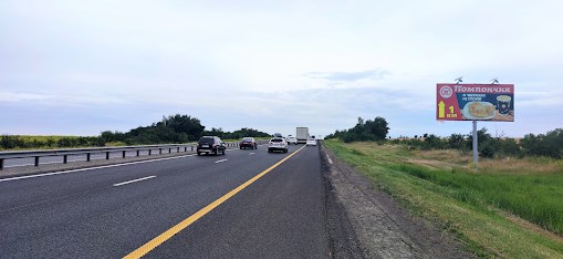 Фотография рекламного носителя, тип: Билборд 3x6, адрес: М-4 "Дон" а/д, 953 050м, Ростов-на-Дону, Ростовская область, Россия. Сторона А №704204