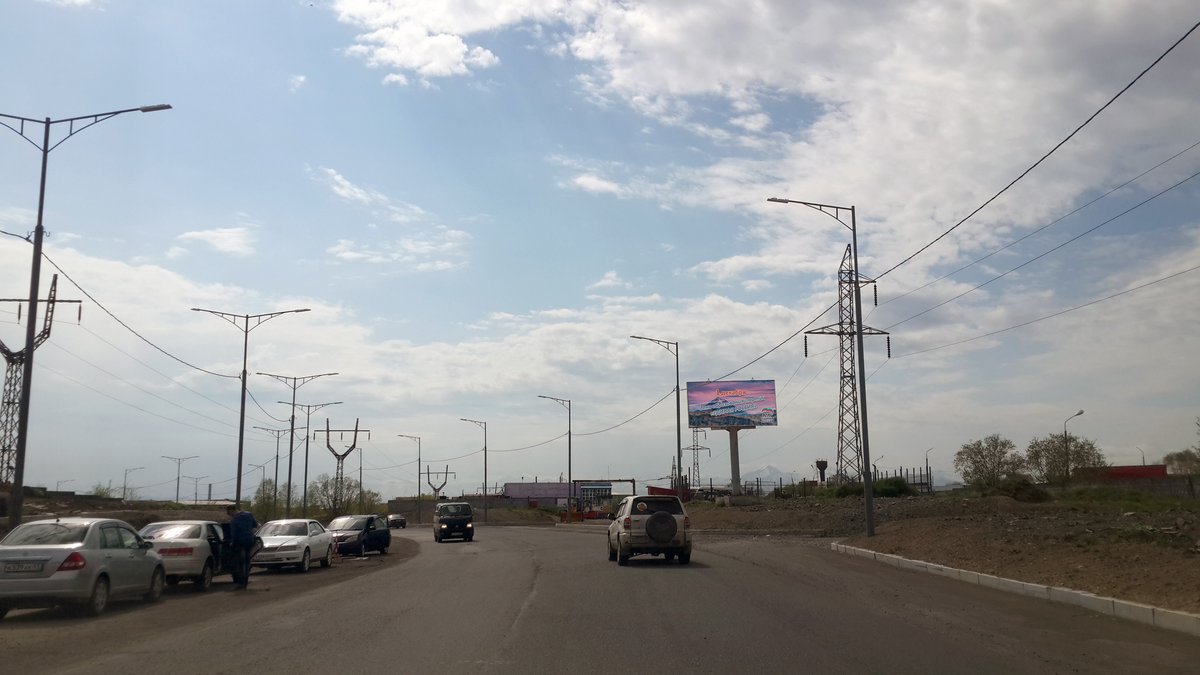 Фотография рекламного носителя, тип: Билборд 3x6, адрес: Вулканная ул., д.28, поз.1, Петропавловск-Камчатский, Камчатский край, Россия. Сторона А №777464