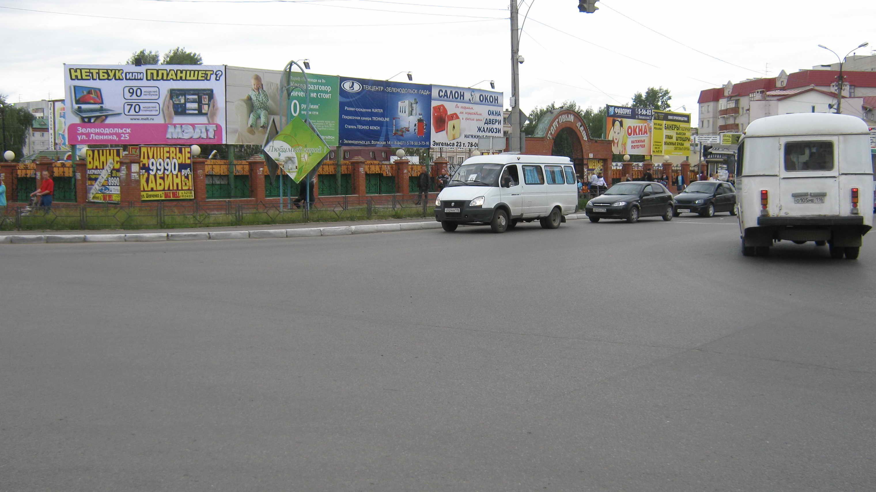 Фотография рекламного носителя, тип: Билборд 3x6, адрес: Королёва ул., д.6д, Зеленодольск, Республика Татарстан, Россия. Сторона А0 №299313