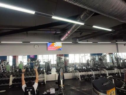 Фотография рекламного носителя, тип: Видеоэкран, адрес: Фитнес-центр «X-Fit Морской Фасад», Кораблестроителей ул., д.32, Санкт-Петербург, Россия. Сторона/вариант 4 №980876