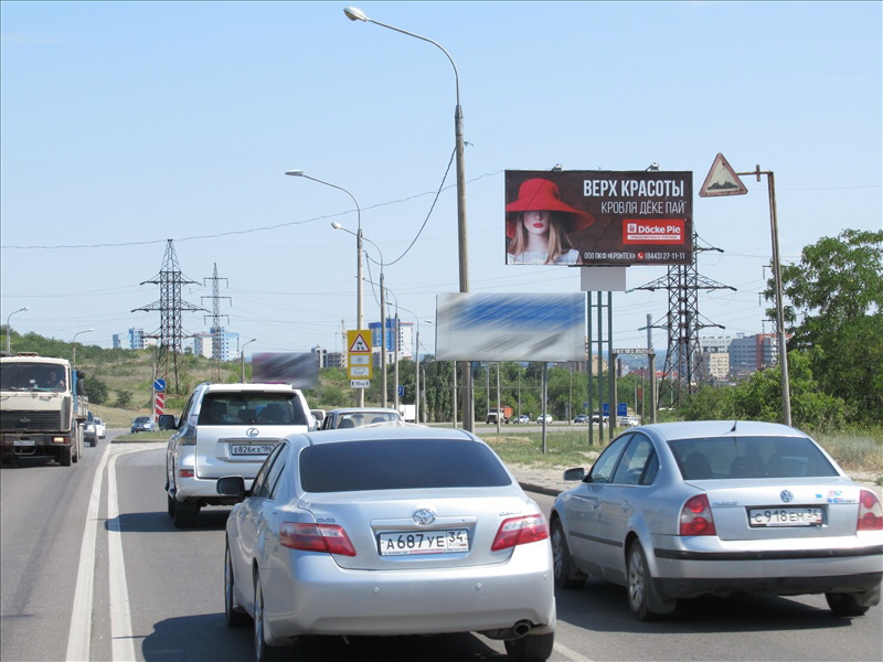 Фотография рекламного носителя, тип: Билборд 3x6, адрес: Рокоссовского ул., поз.2, Волгоград, Волгоградская область, Россия. Сторона А №596171