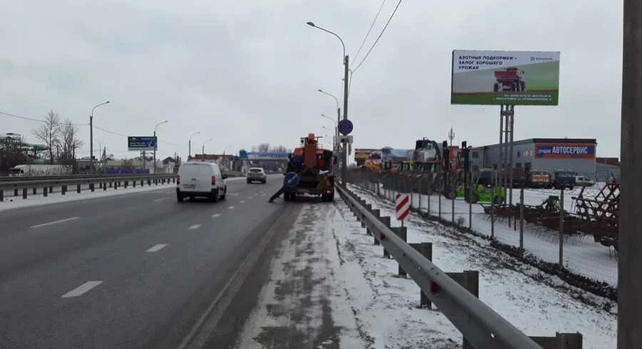 Фотография рекламного носителя, тип: Билборд 3x6, адрес: Южный подъезд к Ростову-на-Дону г., 8 780м, Батайск, Ростовская область, Россия. Сторона A №870757
