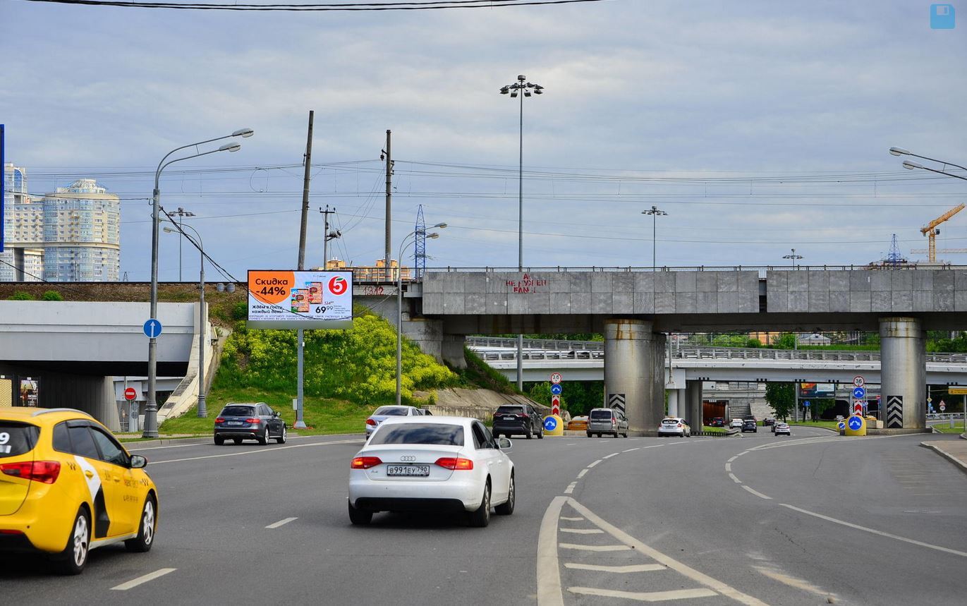Фотография рекламного носителя, тип: Билборд 3x6, адрес: Волоколамское ш. Х Свободы ул., Москва, Россия. Сторона Аh1-Аh4 №881279