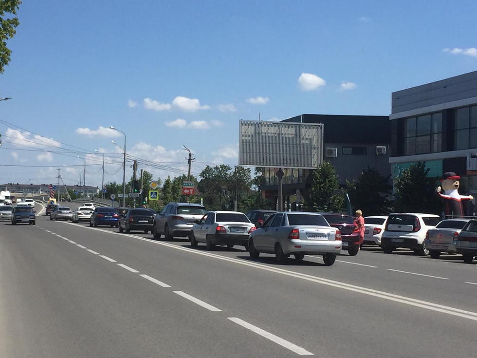 Фотография рекламного носителя, тип: Билборд 3x6, адрес: Синева ул., д.7 Х Адагумская ул., Крымск, Краснодарский край, Россия. Сторона A1-A3 №1020892