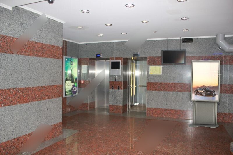 Фотография рекламного носителя, тип: Лайтбокс, адрес: Бизнес-центр «Сибинтек», Загородное ш., д.1, Москва, Россия. Сторона/вариант №654692