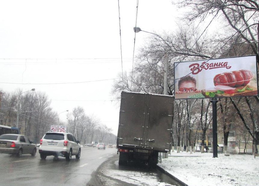 Фотография рекламного носителя, тип: Билборд 3x6, адрес: Стачки пр-т., д.203-205 X Зорге ул., Ростов-на-Дону, Ростовская область, Россия. Сторона А1 №1325882