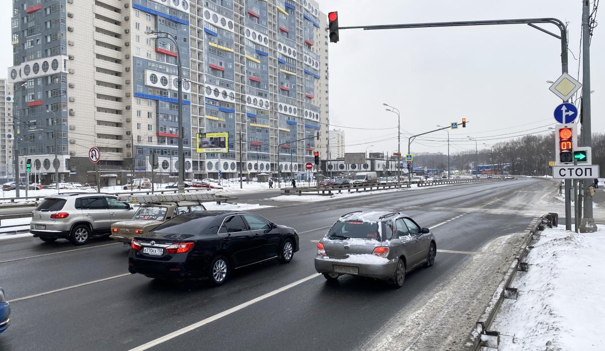 Фотография рекламного носителя, тип: Билборд 3x6, адрес: Волоколамское ш., 19 050м, Красногорск, Московская область, Россия. Сторона Б №773360