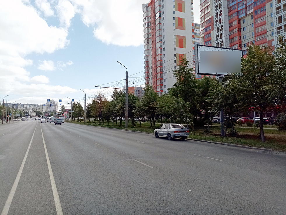 Фотография рекламного носителя, тип: Билборд 3x6, адрес: Бр. Кашириных ул., 160 м до пересеч. с 40 Лет Победы ул., Челябинск, Челябинская область, Россия. Сторона A №774233