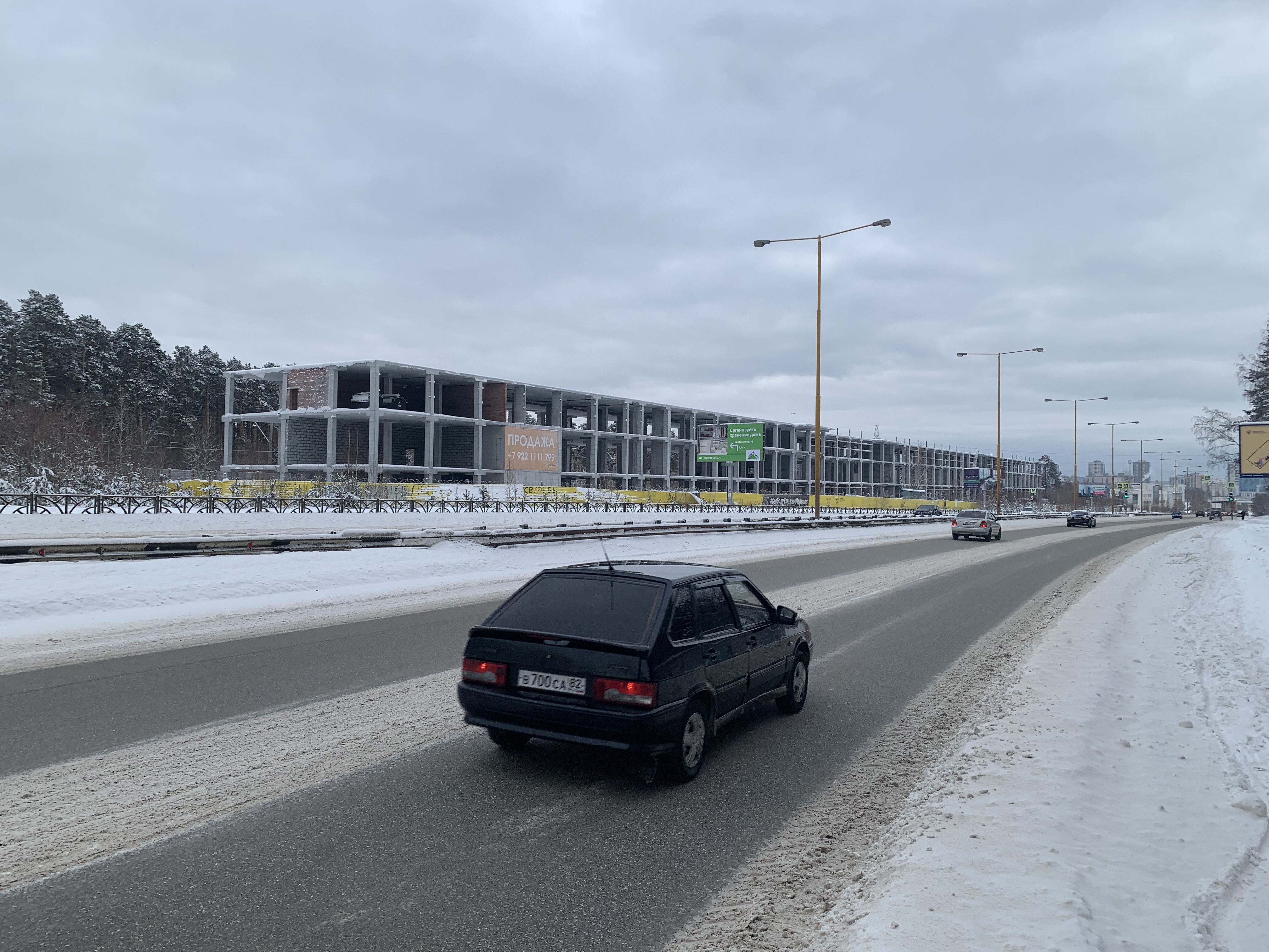 Фотография рекламного носителя, тип: Билборд 3x6, адрес: Базовый ул., д.21, поз.3, Екатеринбург, Свердловская область, Россия. Сторона В №548719