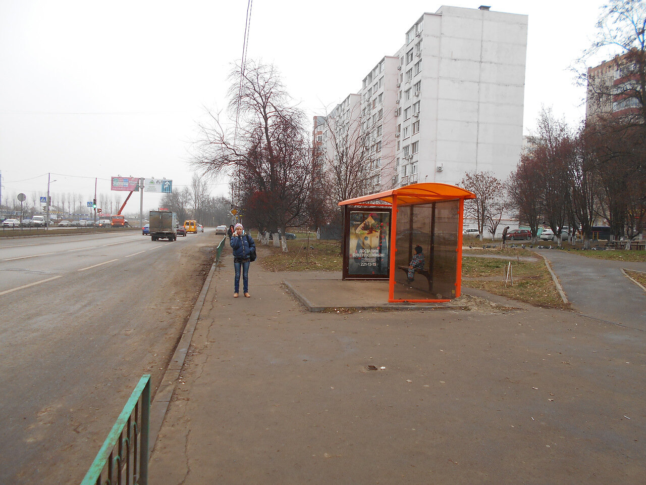 Фотография рекламного носителя, тип: Остановка 1.8x1.2, адрес: Космонавтов пр-т., ост. ВорР "Дом детского творчества", поз.2, Ростов-на-Дону, Ростовская область, Россия. Сторона А №831639