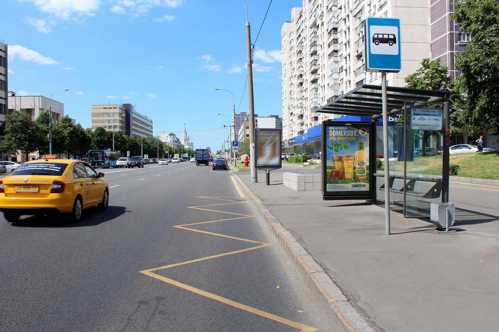 Фотография рекламного носителя, тип: Остановка 1.8x1.2, адрес: Марксистская ул., ост. 1-ый Часовой завод, поз.3, Москва, Россия. Сторона А №334860