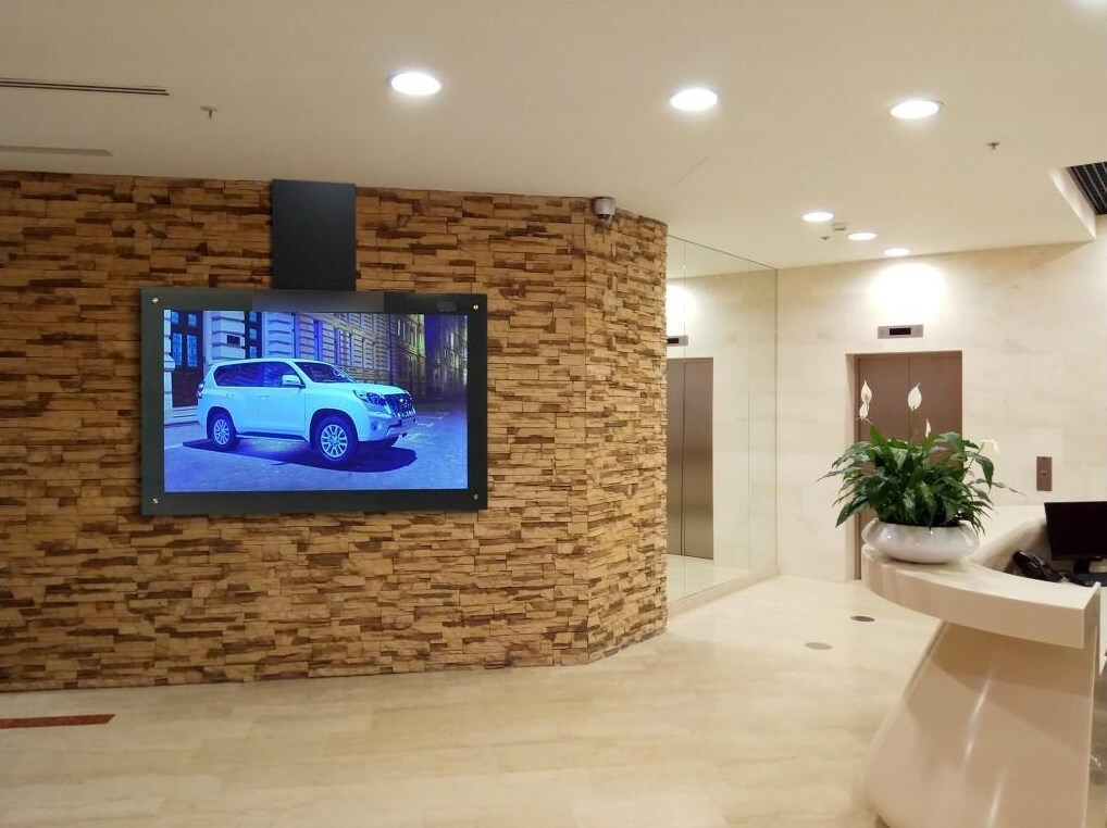 Фотография рекламного носителя, тип: Видеоэкран, адрес: Бизнес-центр «Романов Двор», Романов пер., д.4, Москва, Россия. Сторона/вариант A1-A10 №1010869