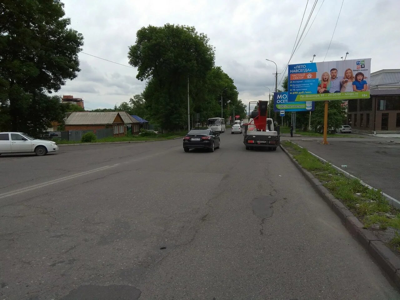 Фотография рекламного носителя, тип: Билборд 3x6, адрес: Барбашова ул., д.29 Х Тургеневская ул., Владикавказ, Республика Северная Осетия – Алания, Россия. Сторона А №769166