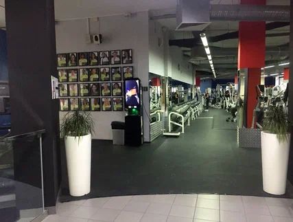 Фотография рекламного носителя, тип: Видеоэкран, адрес: Фитнес-центр «X-Fit Морской Фасад», Кораблестроителей ул., д.32, Санкт-Петербург, Россия. Сторона/вариант 1 №980873