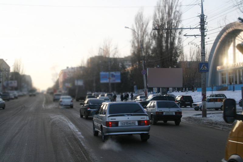 Фотография рекламного носителя, тип: Билборд 3x6, адрес: Чернышевского ул. Х 3-й Дегтярный пр-зд., поз.1, Саратов, Саратовская область, Россия. Сторона A №418366