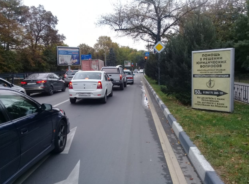 Фотография рекламного носителя, тип: Нестандартный ситиформат, адрес: Советов ул. X Свободы ул., поз.2, Новороссийск, Краснодарский край, Россия. Сторона А №587820