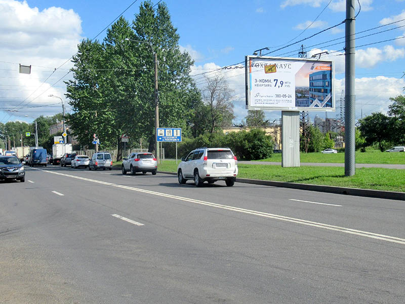 Фотография рекламного носителя, тип: Билборд 3x6, адрес: Революции ш., д.72, Санкт-Петербург, Россия. Сторона A №635407
