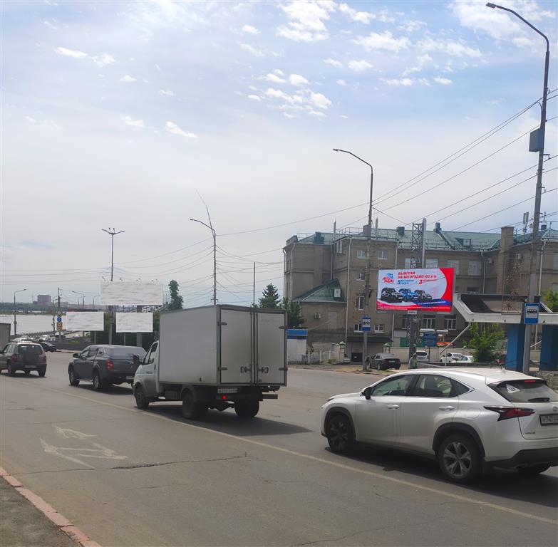 Фотография рекламного носителя, тип: Билборд 3x6, адрес: Предмостовая пл., КП ГИБДД, Саратов, Саратовская область, Россия. Сторона Аh1-Аh4 №992924