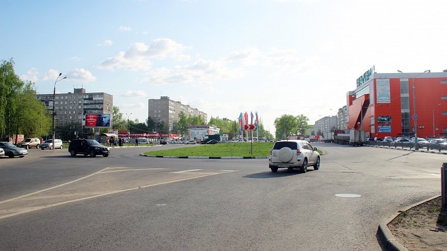 Фотография рекламного носителя, тип: Билборд 3x6, адрес: Кораблестроителей пр-т., д.11а Х 70 лет Октября пр-т., Нижний Новгород, Нижегородская область, Россия. Сторона B №761027