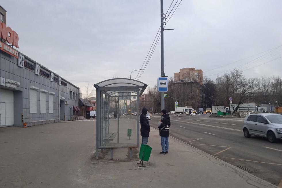 Фотография рекламного носителя, тип: Остановка 1.8x1.2, адрес: Плеханова ул., д.17, Москва, Россия. Сторона Б №931944