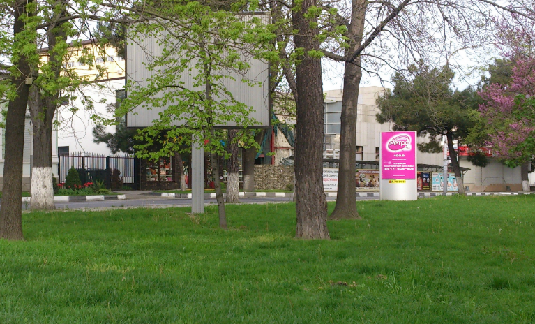 Фотография рекламного носителя, тип: Нестандартный ситиформат, адрес: Советов ул., д.45 Х Новороссийской Республики ул., Новороссийск, Краснодарский край, Россия. Сторона Б №587825