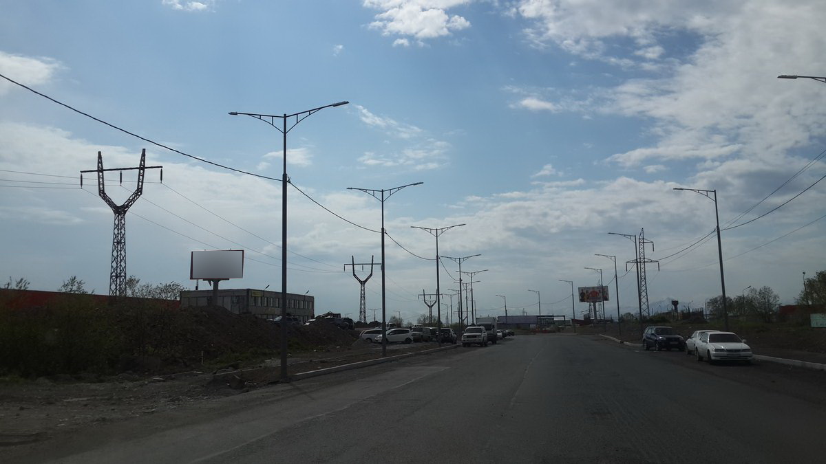 Фотография рекламного носителя, тип: Билборд 3x6, адрес: Вулканная ул., д.28, поз.2, Петропавловск-Камчатский, Камчатский край, Россия. Сторона Б №777467