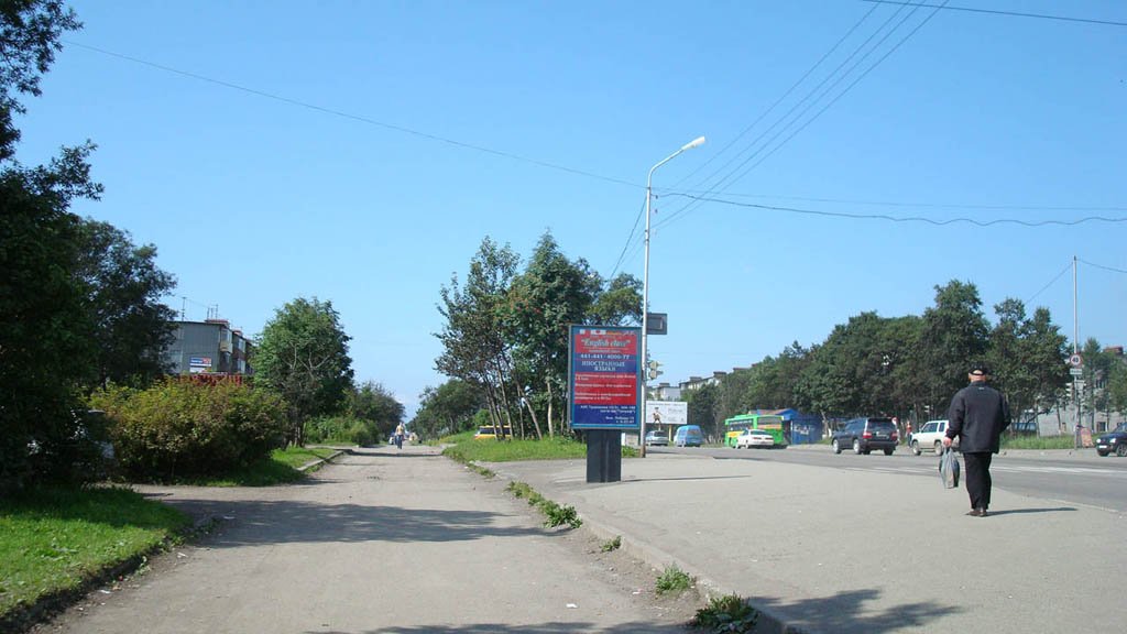 Фотография рекламного носителя, тип: Ситиформат 1.8x1.2, адрес: Победы пр-т., 9 000м остановка бассейн, Петропавловск-Камчатский, Камчатский край, Россия. Сторона Б №777533