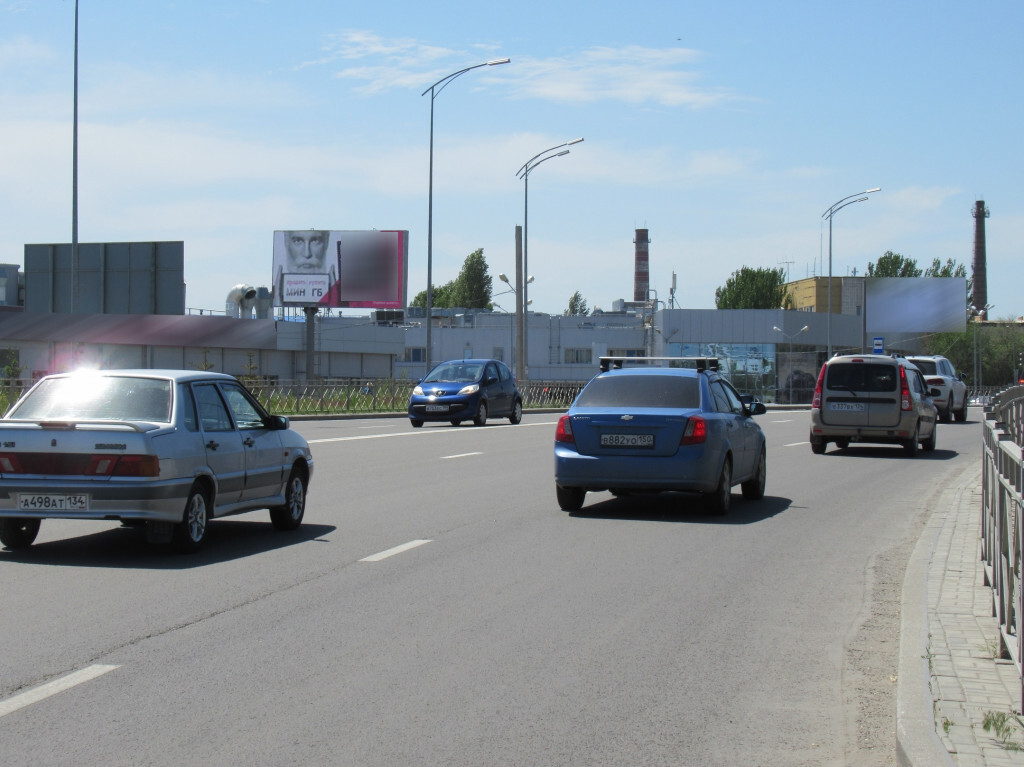 Фотография рекламного носителя, тип: Билборд 3x6, адрес: Авиаторов ш., д.2г, поз.2, Волгоград, Волгоградская область, Россия. Сторона Б №848750