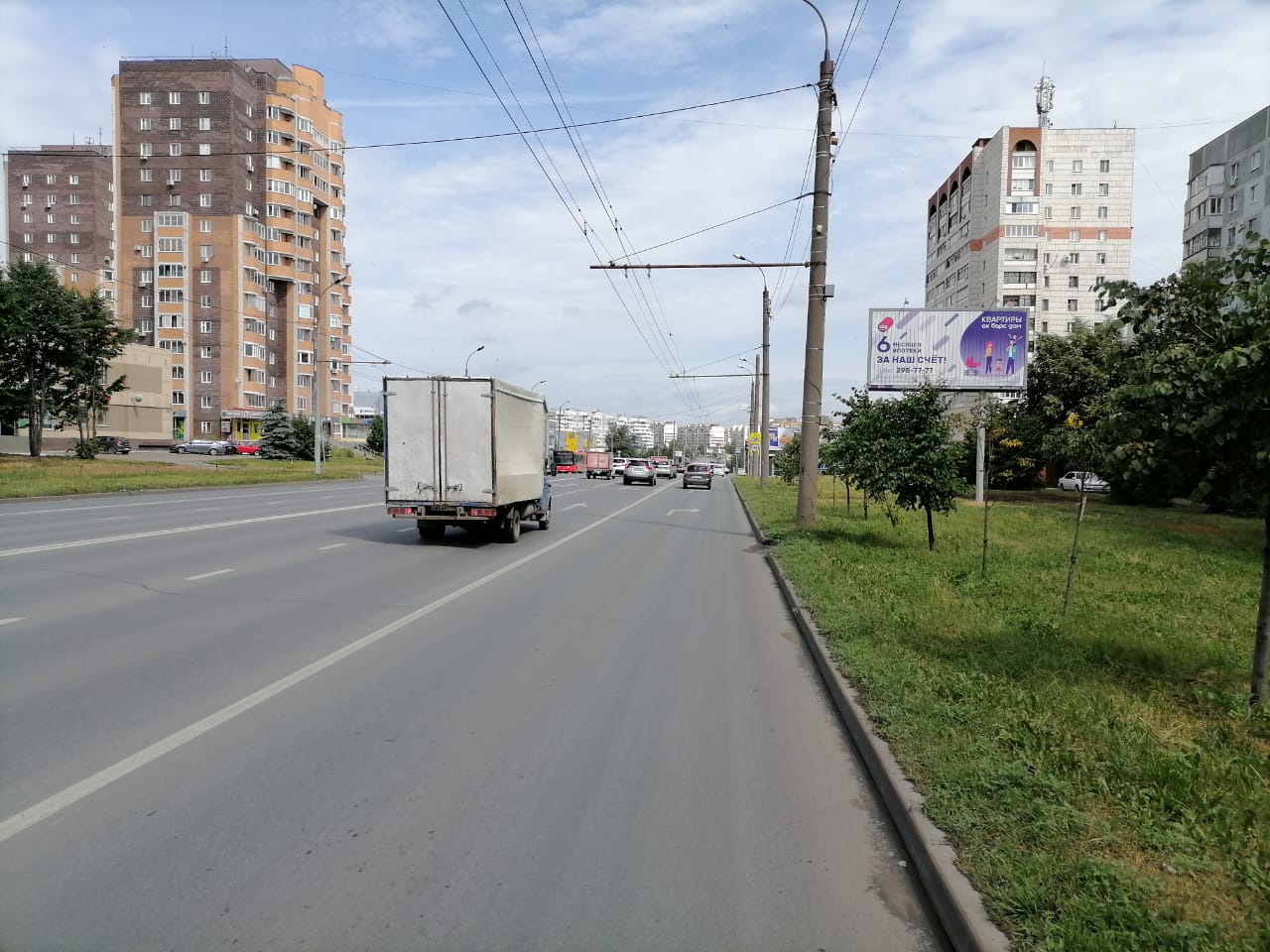 Фотография рекламного носителя, тип: Билборд 3x6, адрес: Юлиуса Фучика ул. д.106, Казань, Республика Татарстан, Россия. Сторона А1-А3 №658379