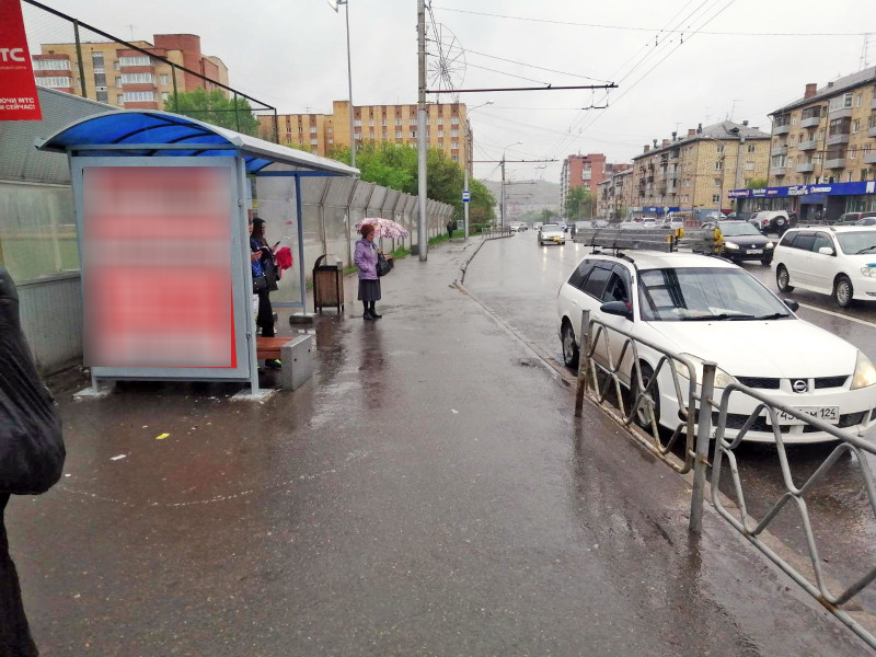 Фотография рекламного носителя, тип: Остановка 1.8x1.2, адрес: Свободный пр-т., д.31, поз.2, Красноярск, Красноярский край, Россия. Сторона Б №1046500