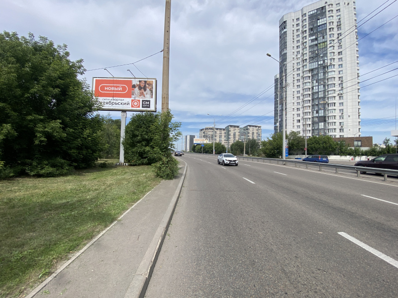 Фотография рекламного носителя, тип: Билборд 3x6, адрес: Мичурина ул., д.2е, Красноярск, Красноярский край, Россия. Сторона Б1-Б3 №984346