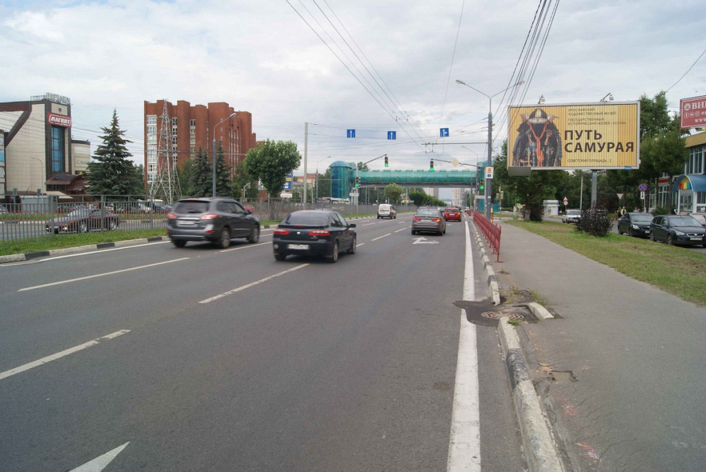 Фотография рекламного носителя, тип: Билборд 3x6, адрес: Московский пр-т. Х Кривова ул., Ярославль, Ярославская область, Россия. Сторона А1-А3 №572257