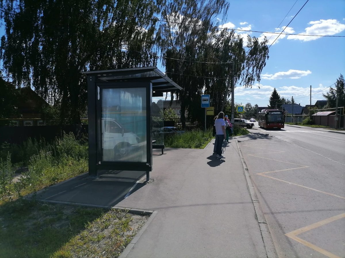 Фотография рекламного носителя, тип: Остановка 1.8x1.2, адрес: Приволжская ул., д.60, Казань, Республика Татарстан, Россия. Сторона В №1007033