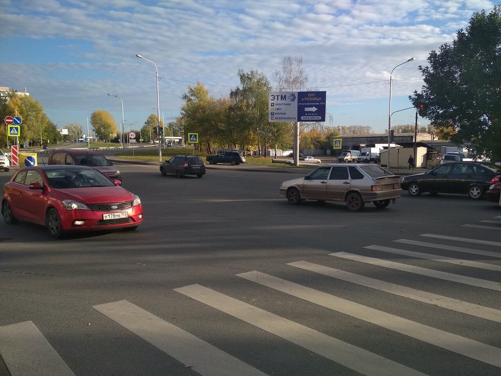 Фотография рекламного носителя, тип: Билборд 3x6, адрес: Интернациональная ул. Х Машиностроителей ул., Уфа, Республика Башкортостан, Россия. Сторона А №746092
