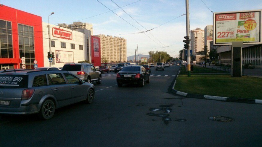 Фотография рекламного носителя, тип: Ситиборд 2.7x3.7, адрес: Ленина пр-т., д.59, Новороссийск, Краснодарский край, Россия. Сторона А1-А4 №587773