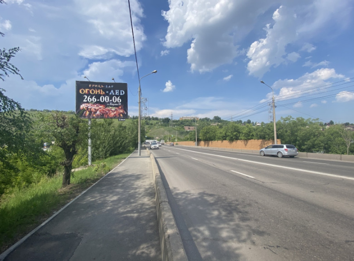 Фотография рекламного носителя, тип: Нестандартный билборд, адрес: Вейнбаума ул. Х Качинской ул., д.60г, Красноярск, Красноярский край, Россия. Сторона Б №779772