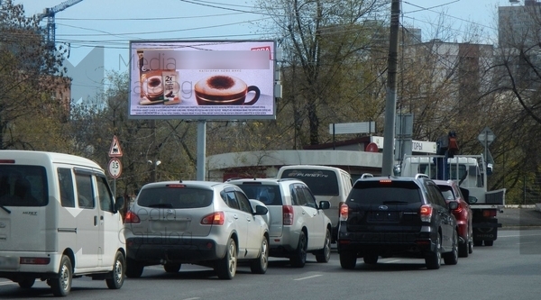Фотография рекламного носителя, тип: Билборд 3x6, адрес: Народный пр-т., д.53, Владивосток, Приморский край, Россия. Сторона Бh1-Бh4 №1075480