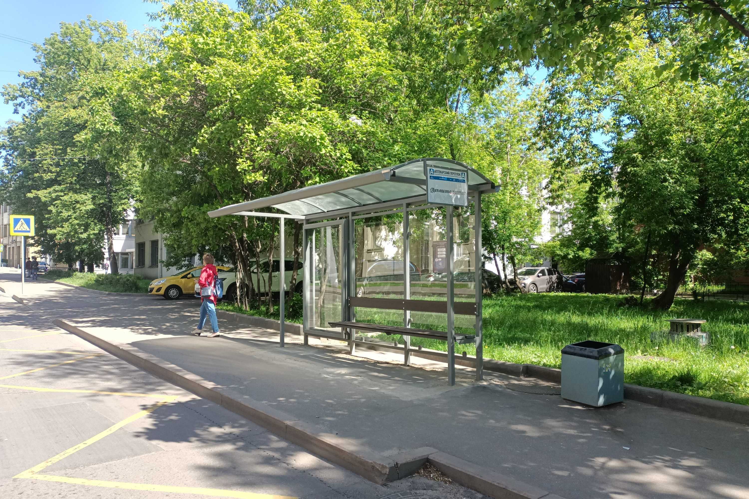 Фотография рекламного носителя, тип: Остановка 1.8x1.2, адрес: Доброслободская ул., д.5а, Москва, Россия. Сторона Б №926083