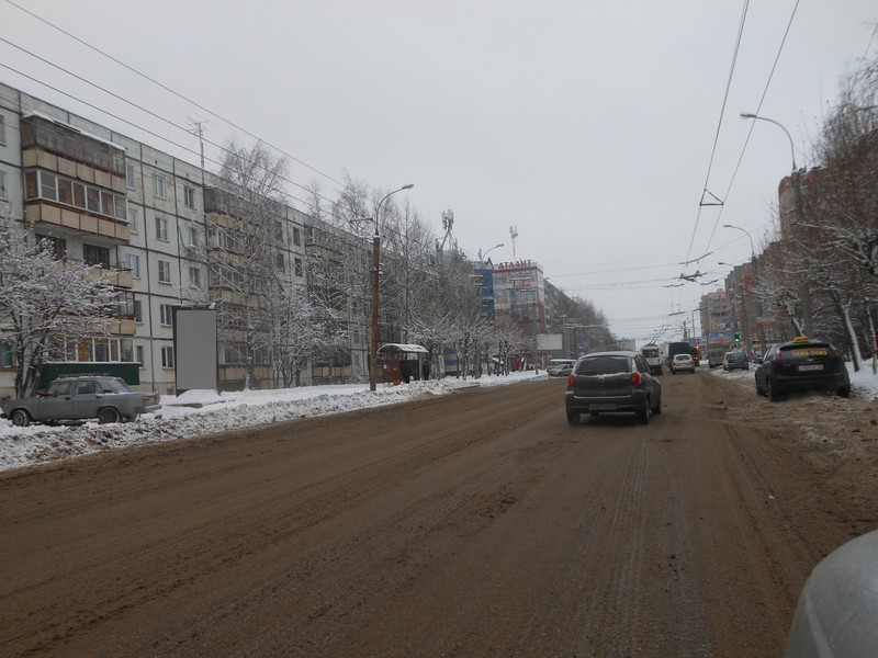 Фотография рекламного носителя, тип: Пиллар 3x1.4, адрес: Строителей ул., д.40, Киров, Кировская область, Россия. Сторона В №632463