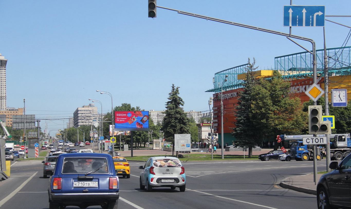 Фотография рекламного носителя, тип: Билборд 3x6, адрес: Профсоюзная ул., д.61а Х Обручева ул., Москва, Россия. Сторона Аh1-Аh4 №882630