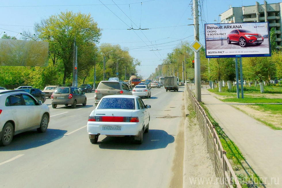 Фотография рекламного носителя, тип: Билборд 3x6, адрес: Ленина пр-т. Х Дегтярева ул., Волгоград, Волгоградская область, Россия. Сторона А №337725