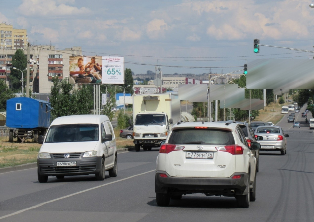 Фотография рекламного носителя, тип: Билборд 3x6, адрес: Землячки ул. Х 30-летия Победы б-р., Волгоград, Волгоградская область, Россия. Сторона Б №1054362