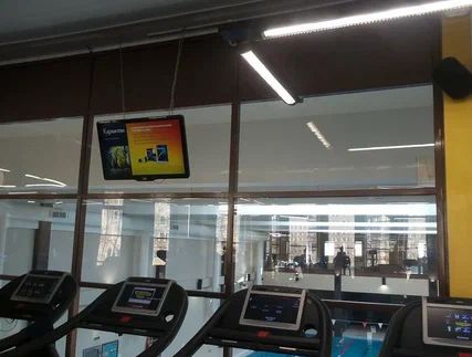 Фотография рекламного носителя, тип: Видеоэкран, адрес: Фитнес-центр «GW Fitness на Будапештской», Будапештская ул., д.74, корп.1, Санкт-Петербург, Россия. Сторона/вариант 2 №980912