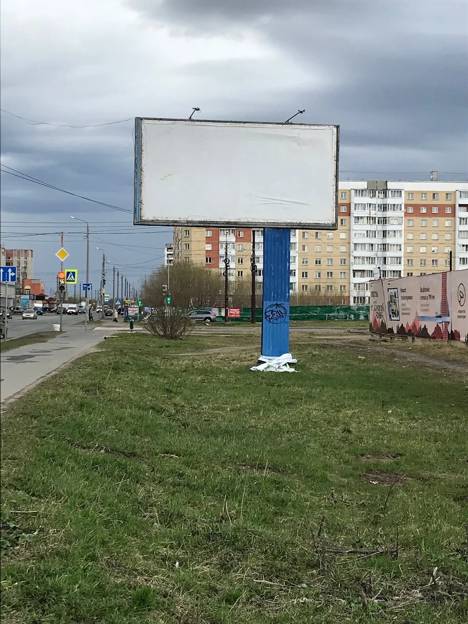 Фотография рекламного носителя, тип: Билборд 3x6, адрес: Галушина ул. Х Московский пр-т., Архангельск, Архангельская область, Россия. Сторона А №765741