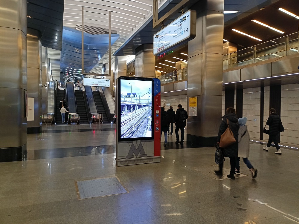 Фотография рекламного носителя, тип: Видеоэкран, адрес: Станция метро «Деловой Центр», линия Солнцевская, Москва, Россия. Сторона/вариант A2 №1054054