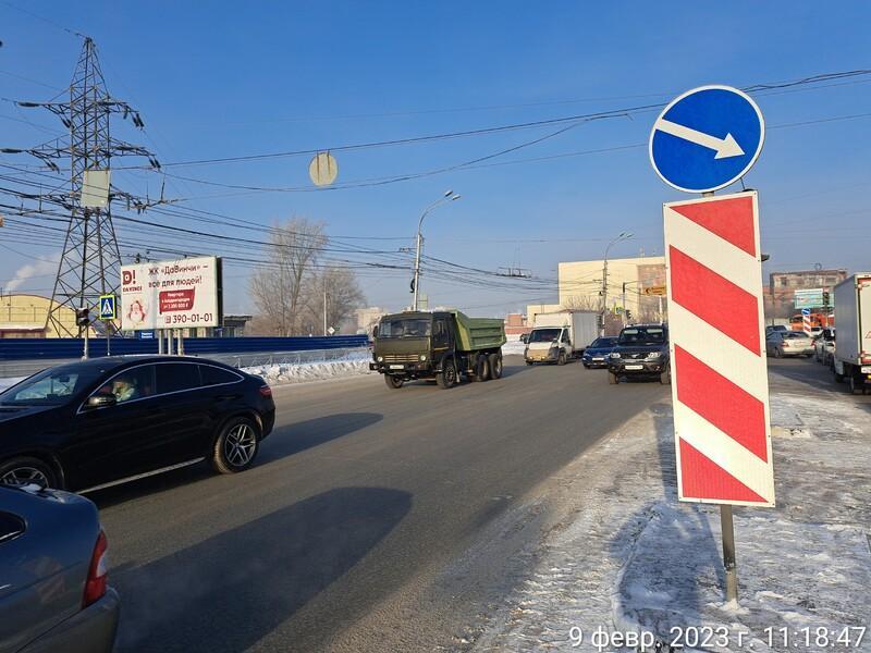 Фотография рекламного носителя, тип: Билборд 3x6, адрес: Владимировская ул. Х Сухарная ул., ост. ДК Кирова, Новосибирск, Новосибирская область, Россия. Сторона Б №1001310