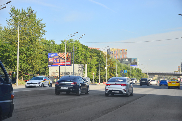 Фотография рекламного носителя, тип: Билборд 3x6, адрес: Волоколамское ш., д.52, Москва, Россия. Сторона Б1 №324105