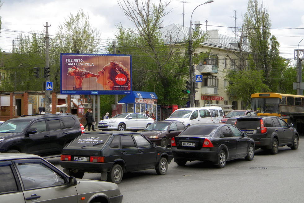 Фотография рекламного носителя, тип: Билборд 3x6, адрес: Маршала Рокоссовского ул. Х Голубинская ул., Волгоград, Волгоградская область, Россия. Сторона Б1-Б3 №337626